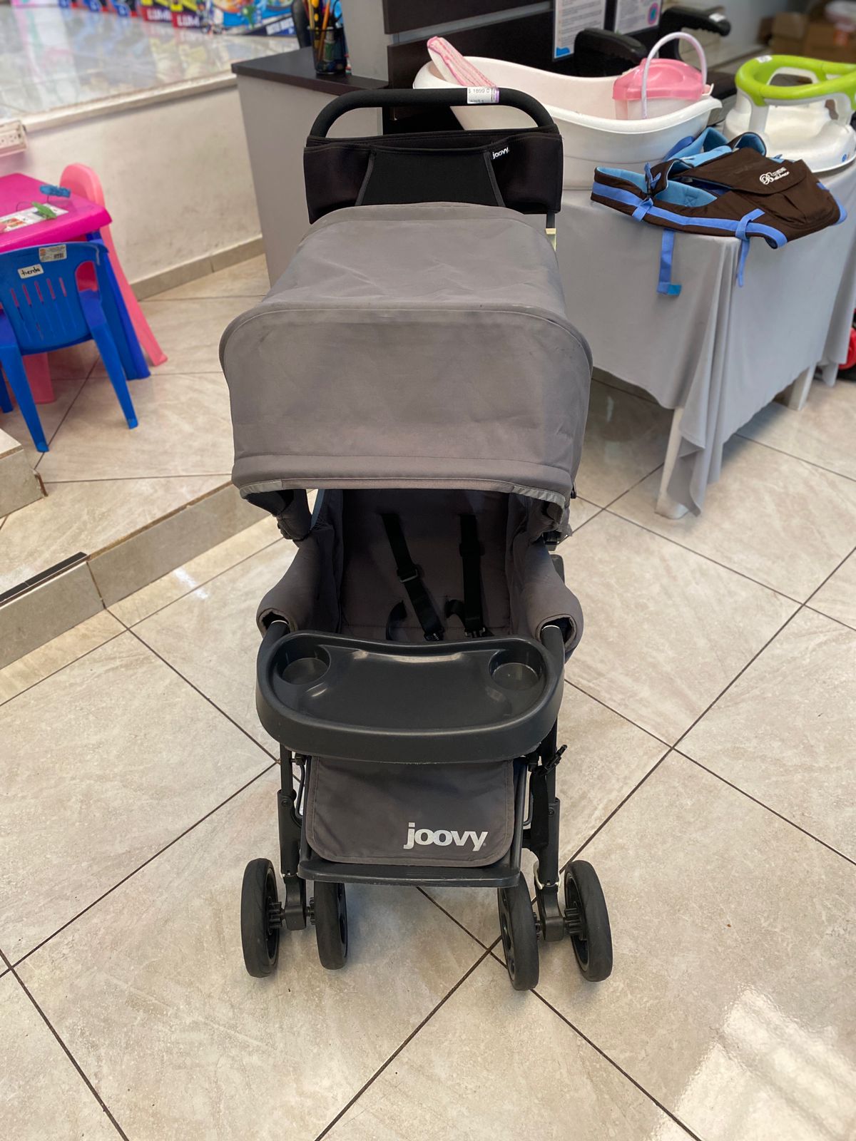 SEMINUEVO Carriola Joovy Gris / 4169.1